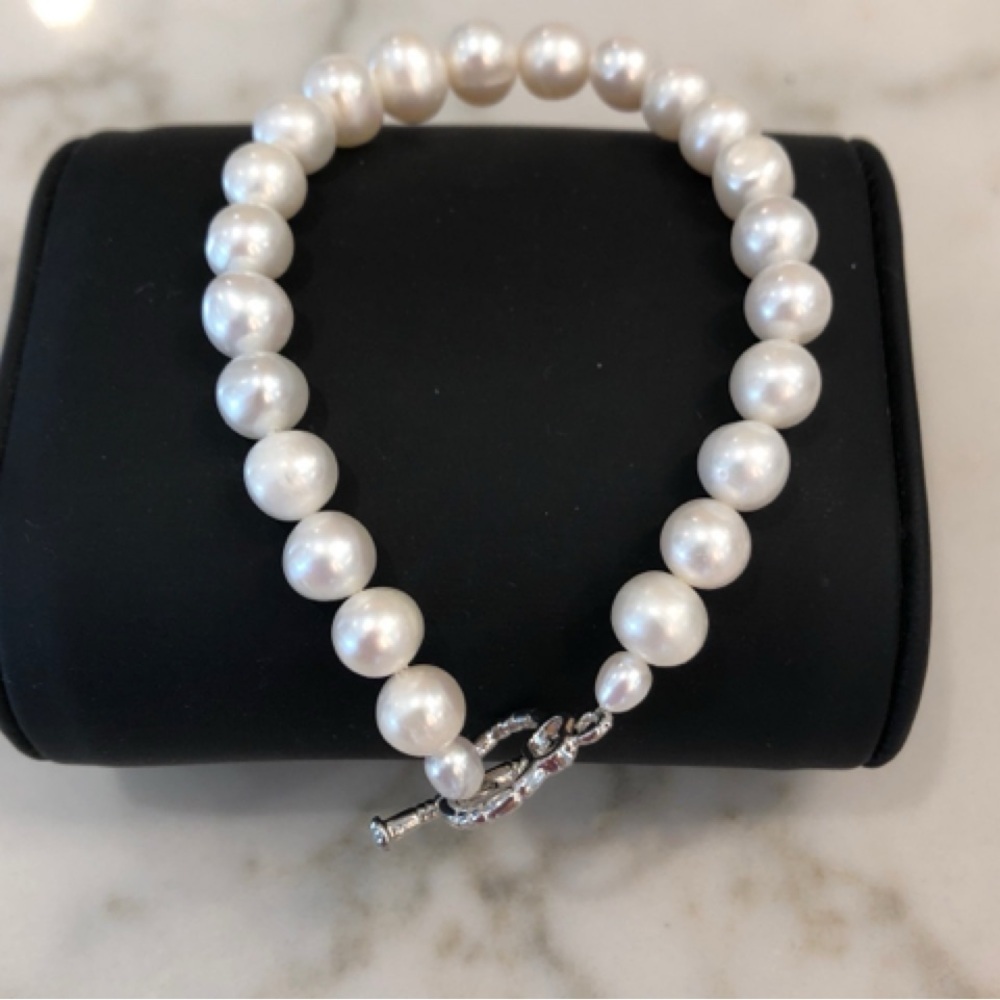 ☀️🔥White Pearl & Silver Clasp Bracelet - OS